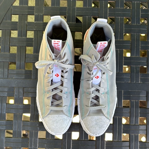 Men’s Converse Chuck Taylors - Picture 6 of 9